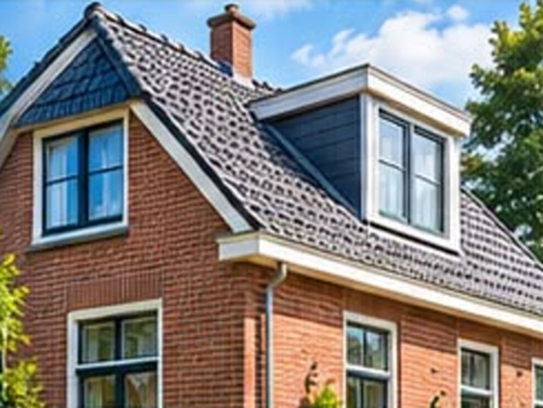 Woning met dakkapel en pannendak